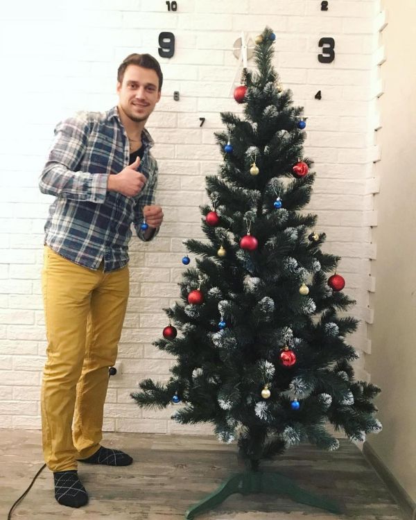 Штучна ялина КАРПАТСЬКА з білими кінчиками 130 см