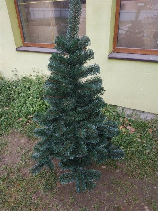 Искусственная новогодняя елка ЛЕСНАЯ с белыми кончиками 150 см