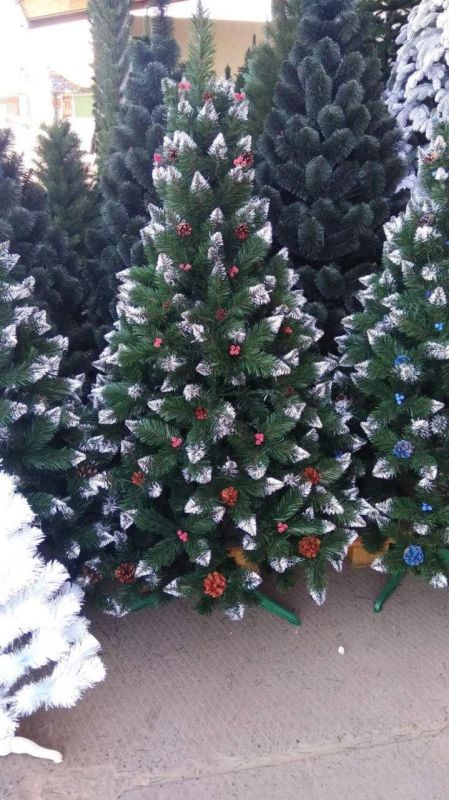 Искусственная ель РОЖДЕСТВЕНСКАЯ с белыми кончиками, шишками и калиной красной 180 см