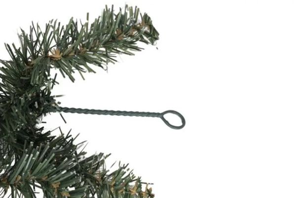 Гирлянда 270 см. декоративная Creston Frosted зеленая с шишками и ягодами.