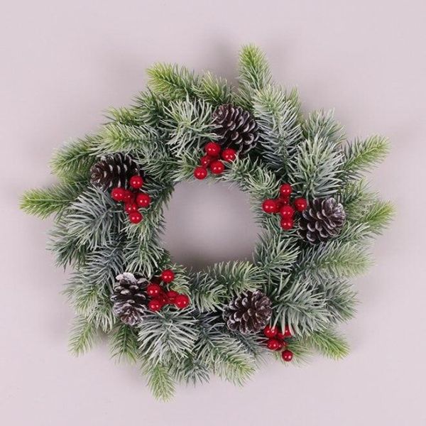 Вінок Новорічний з червоними ягідками 30 см. 75923