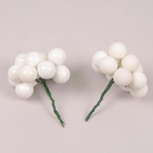 Шарики стеклянные 2,5 см. белые (12 пучков-144 шарика)